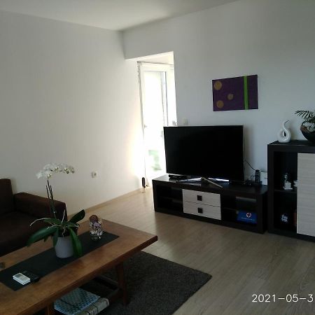 Private Pool And Sea View Apartment أوميس المظهر الخارجي الصورة
