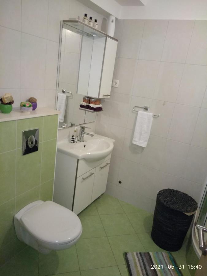 Private Pool And Sea View Apartment أوميس المظهر الخارجي الصورة