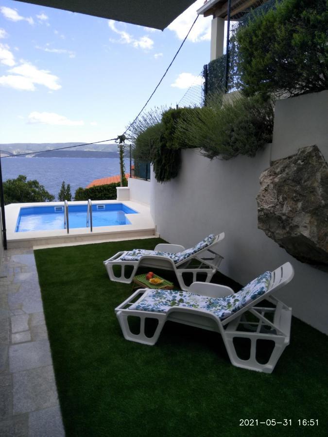 Private Pool And Sea View Apartment أوميس المظهر الخارجي الصورة